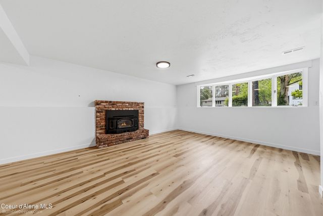117 S Pinewood DR, Post Falls, ID 83854