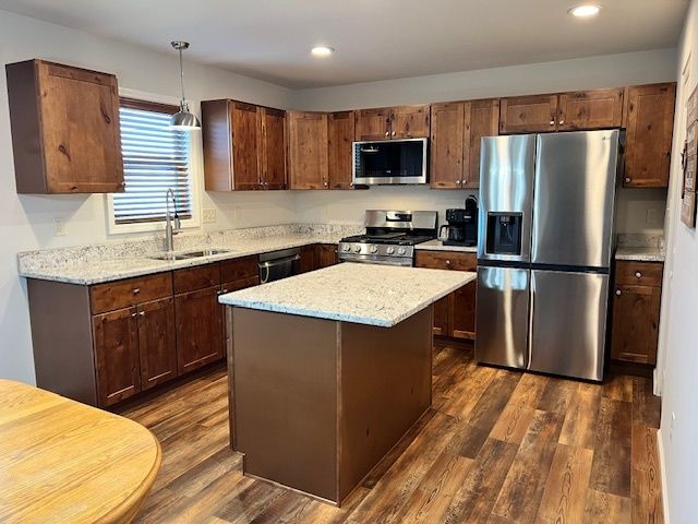 1932 Mountain Road, Morris, IL 60450