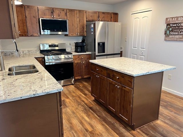 1932 Mountain Road, Morris, IL 60450