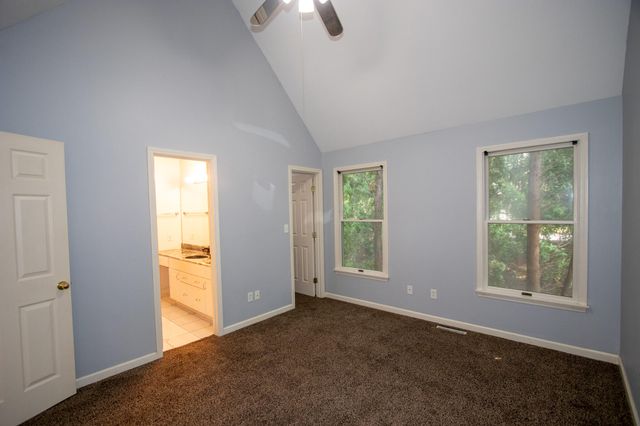 399 Conestoga Drive, Chesterton, IN 46304