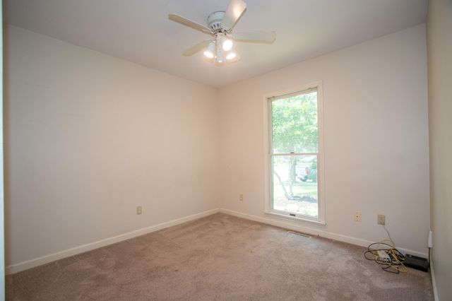 399 Conestoga Drive, Chesterton, IN 46304