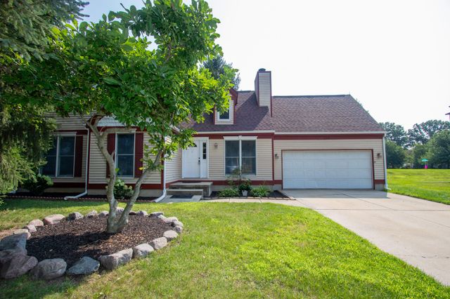 399 Conestoga Drive, Chesterton, IN 46304