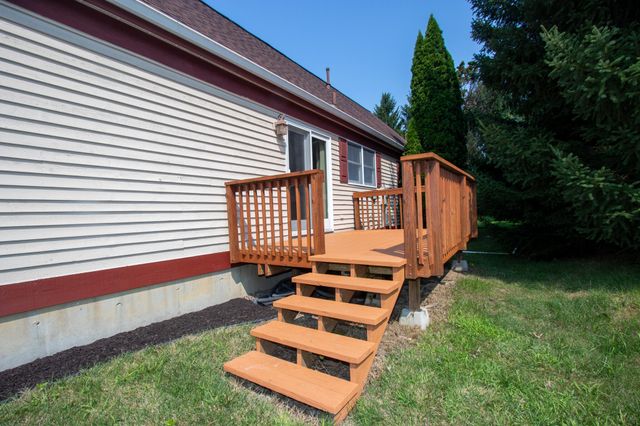 399 Conestoga Drive, Chesterton, IN 46304