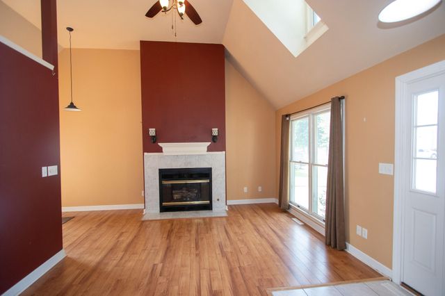 399 Conestoga Drive, Chesterton, IN 46304