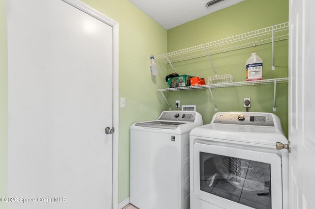 541 Tuttle Court SE, Palm Bay, FL 32909