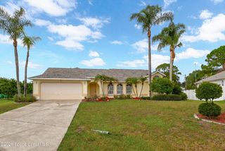 541 Tuttle Court SE, Palm Bay, FL 32909