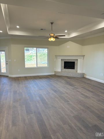 21831 San Gabriel Drive, Tehachapi, CA 93561