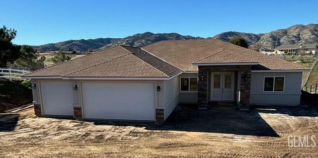 21831 San Gabriel Drive, Tehachapi, CA 93561