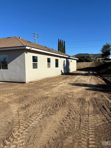 21831 San Gabriel Drive, Tehachapi, CA 93561