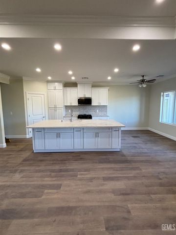 21831 San Gabriel Drive, Tehachapi, CA 93561