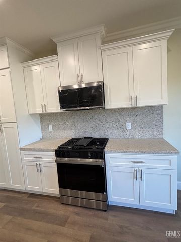21831 San Gabriel Drive, Tehachapi, CA 93561