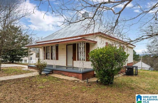 704 AVENUE I, Bessemer, AL 35020