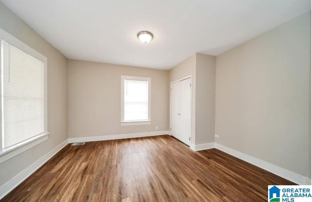 704 AVENUE I, Bessemer, AL 35020