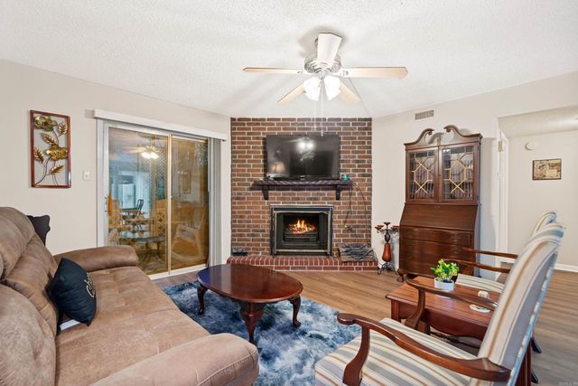 160 Cooper St Apt 18A, Hot Springs, AR 71913