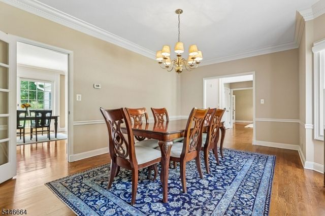 4 Hawkes Ct, Bridgewater Twp., NJ 08807