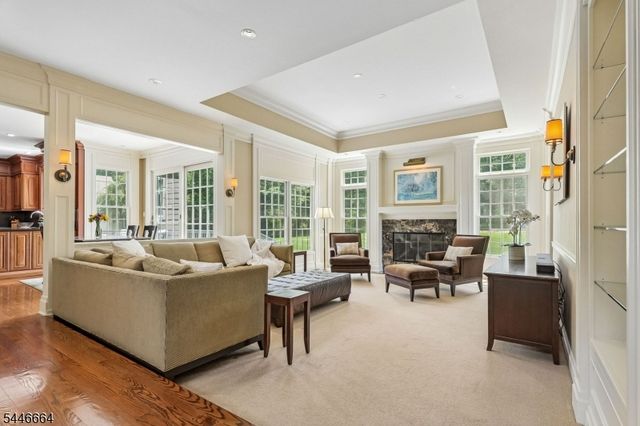 4 Hawkes Ct, Bridgewater Twp., NJ 08807