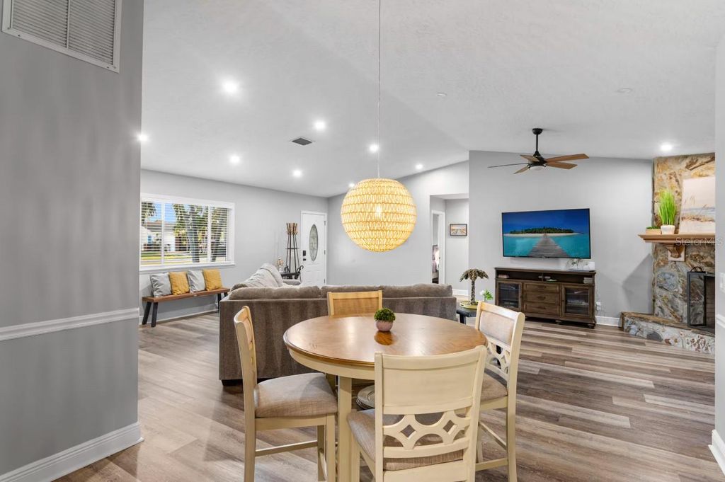 7808 24TH AVENUE W, BRADENTON, FL 34209 — photo 4