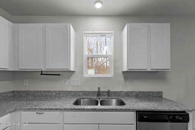 135 Chase Drive, Snow Hill, NC 28580