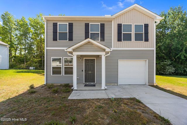 135 Chase Drive, Snow Hill, NC 28580