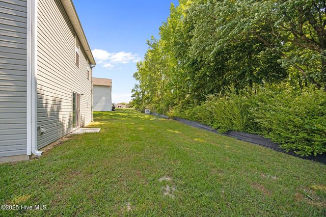 135 Chase Drive, Snow Hill, NC 28580