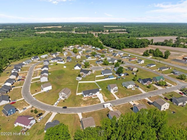 135 Chase Drive, Snow Hill, NC 28580