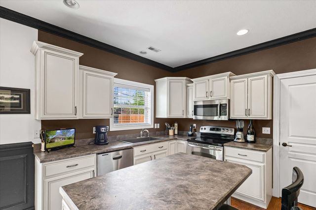 1310 W BROADWAY, Columbia, MO 65203