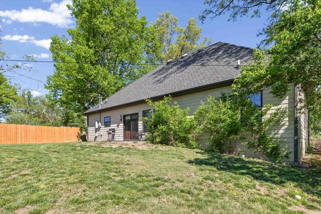 1310 W BROADWAY, Columbia, MO 65203