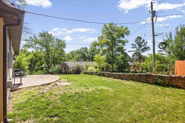 1310 W BROADWAY, Columbia, MO 65203