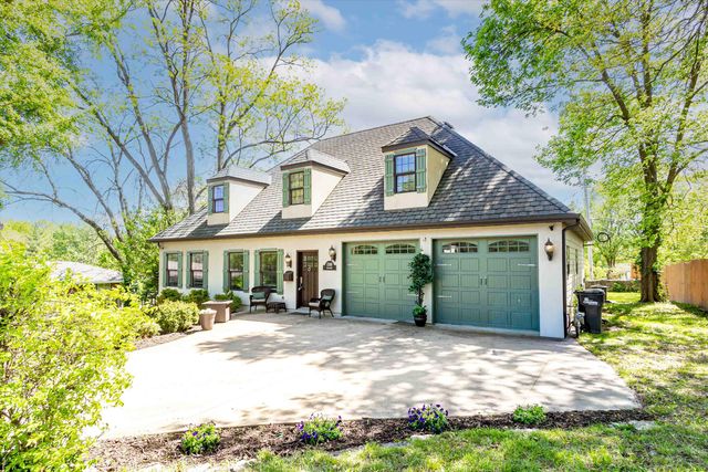 1310 W BROADWAY, Columbia, MO 65203