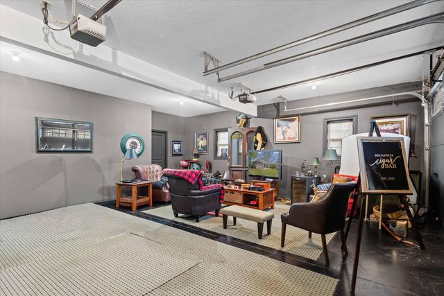 1310 W BROADWAY, Columbia, MO 65203