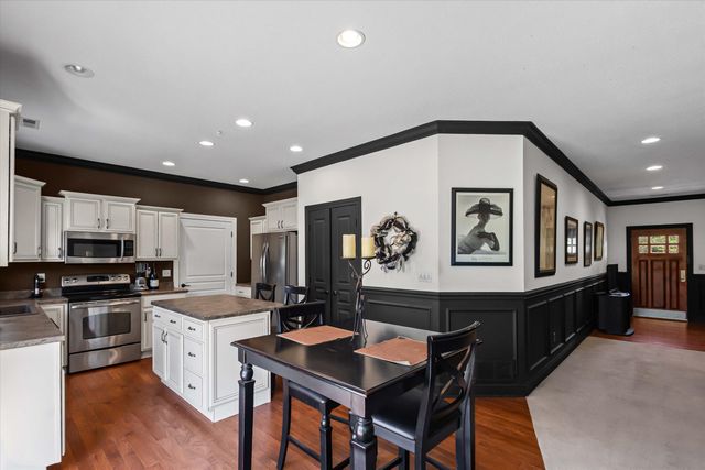 1310 W BROADWAY, Columbia, MO 65203
