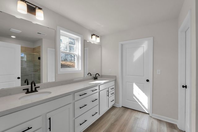 156 Hunter Ridge Drive, Boiling Springs, SC 29316