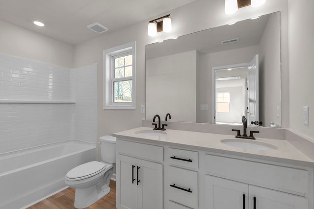 156 Hunter Ridge Drive, Boiling Springs, SC 29316