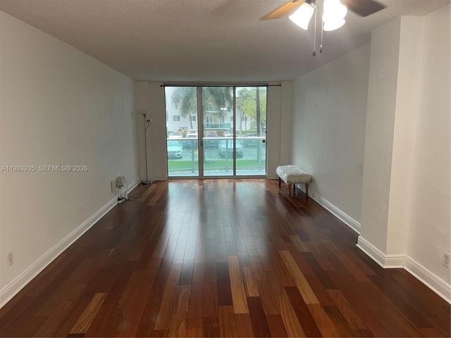 19390 Collins Avenue 122, Sunny Isles Beach, FL 33160