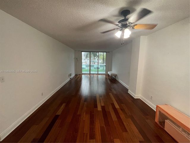19390 Collins Avenue 122, Sunny Isles Beach, FL 33160