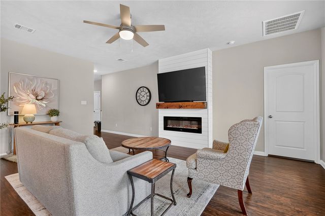4105 Gregg Court, College Station, TX 77845