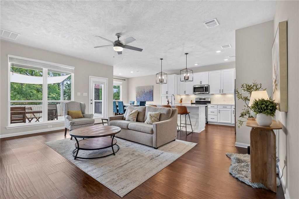 4105 Gregg Court, College Station, TX 77845