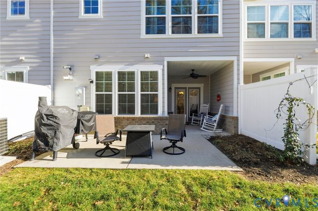 6932 Desert Candle Dr, Moseley, VA 23120