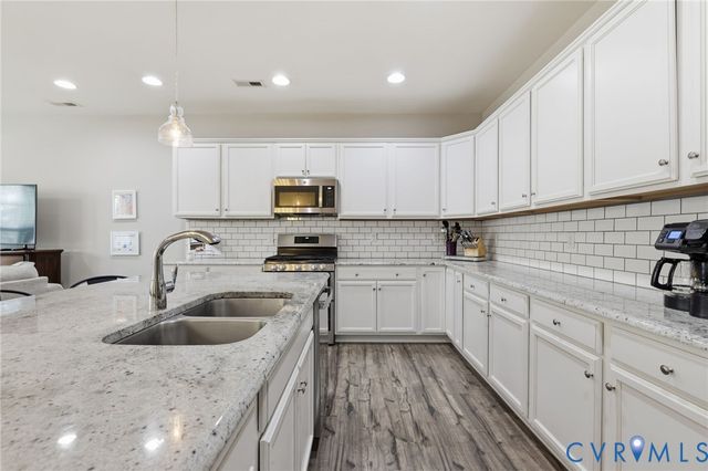 6932 Desert Candle Dr, Moseley, VA 23120