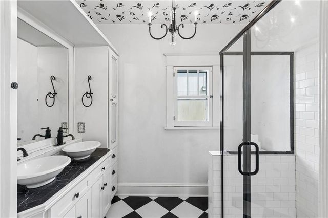 203 N Ridge Avenue, Liberty, MO 64068