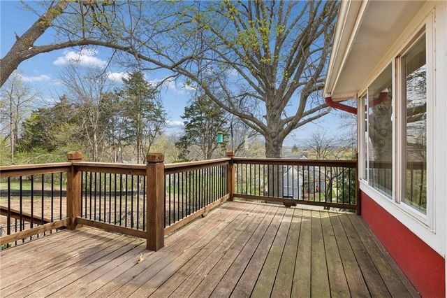 203 N Ridge Avenue, Liberty, MO 64068