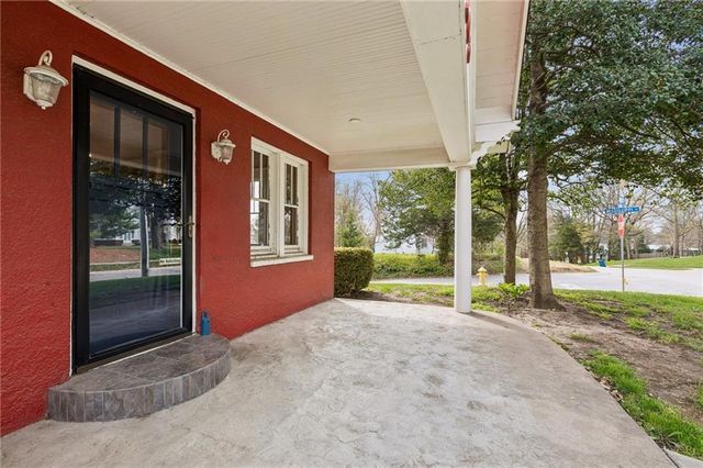 203 N Ridge Avenue, Liberty, MO 64068