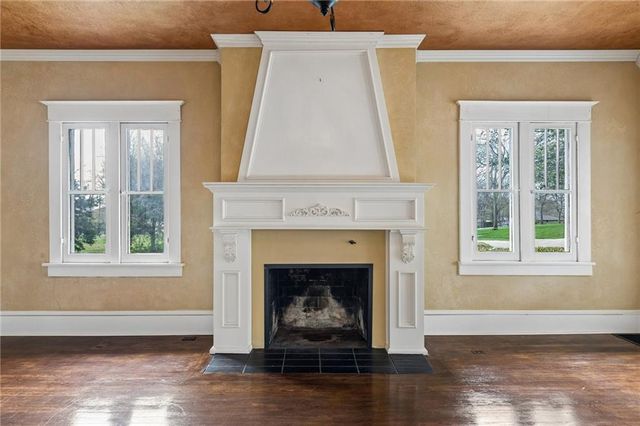 203 N Ridge Avenue, Liberty, MO 64068
