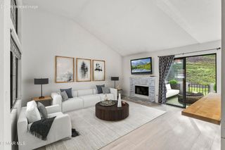 6334 Corte Lucinda, Camarillo, CA 93012