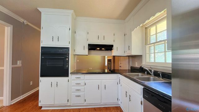 6010 Ellington Road NW, Huntsville, AL 35810