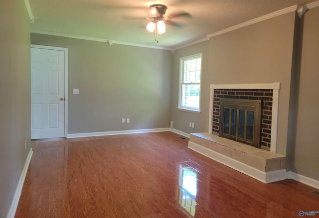 6010 Ellington Road NW, Huntsville, AL 35810