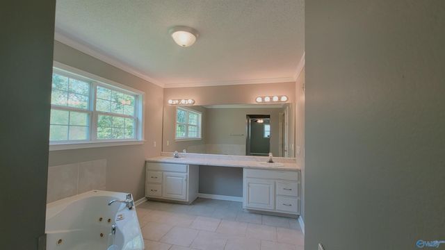 6010 Ellington Road NW, Huntsville, AL 35810