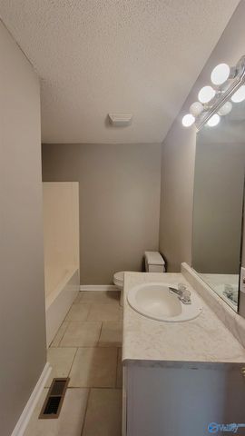 6010 Ellington Road NW, Huntsville, AL 35810