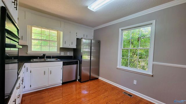 6010 Ellington Road NW, Huntsville, AL 35810