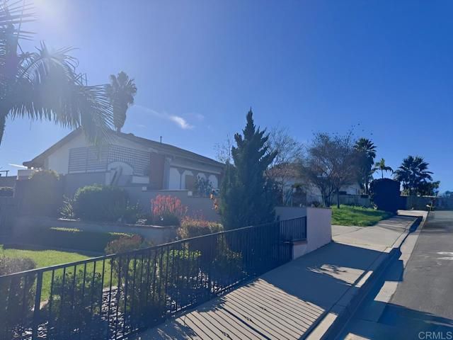 1541 Indian Summer Court, San Marcos, CA 92069